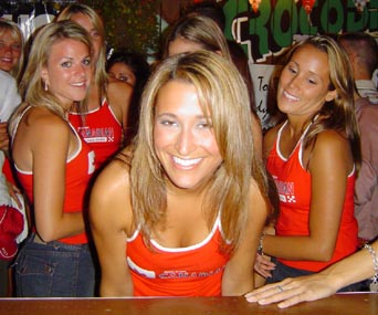 MolsonIndyWedRedLead