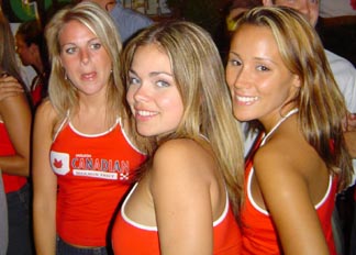 MolsonIndy03WedTeamRed