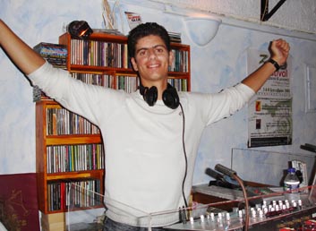 SantoriniTwoBrothersDJ