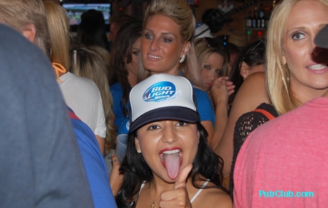 Manhattan Beach Bars Shellback Tavern Bud Light Girls