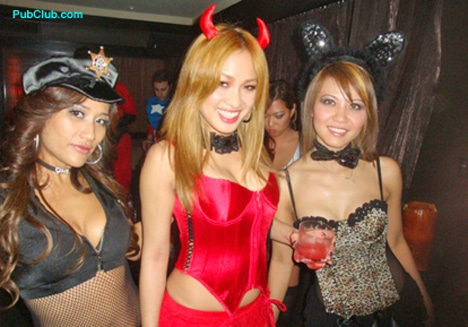 Halloween Las Vegas clubs girls