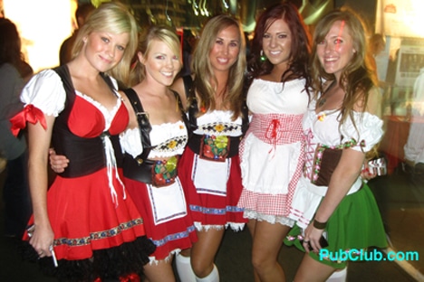 Oktoberfest Munich Hofbrau Haus cute girls