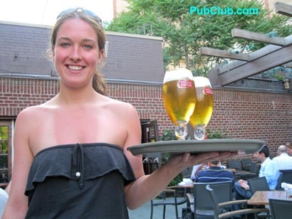 Toronto patio bars hot waitress