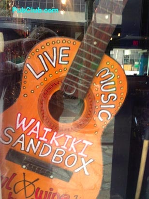 Sandbox Waikiki Beach dive bars