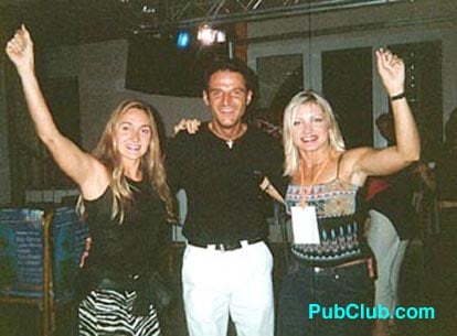 Ibiza nightlife bars Trio
