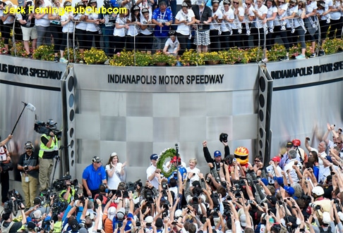 Indy 500 2016 Victory Circle celebration