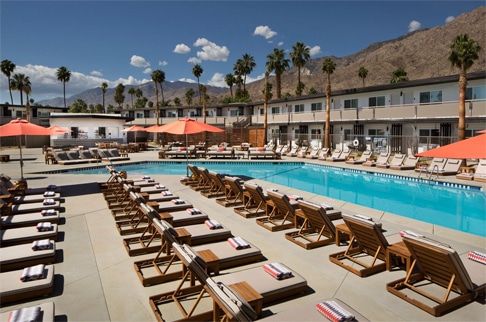 Palm Springs V Hotel pool