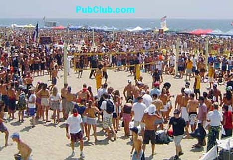 Manhattan Beach 6-man pier crowd