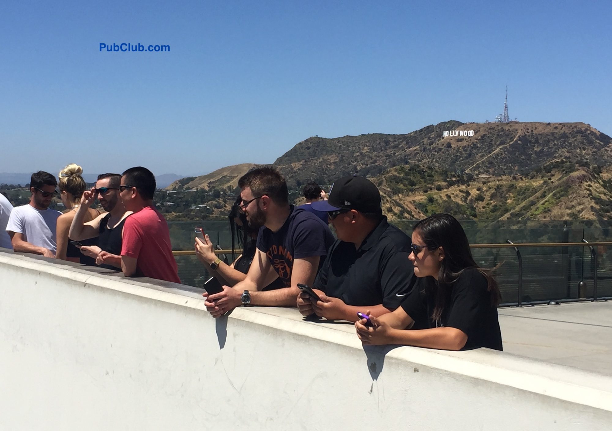 Hollywood sign Griffith Park Observatory tourists