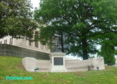 Nashville state capitol statue
