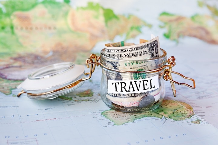 Travel tips money