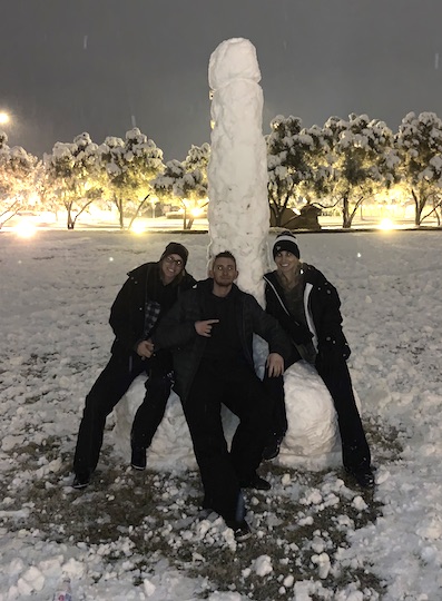 Las Vegas snowman penis