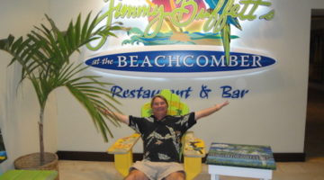 The Nightlife Blogger Beachcomber Buffett bar Waikiki Beach