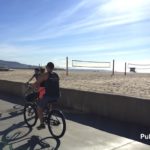 Hermosa Beach Strand bike riders