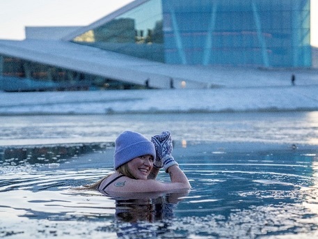  Ice bathing in Oslo