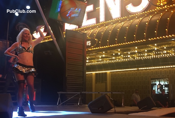 Las Vegas dancer Las Vegas dancer