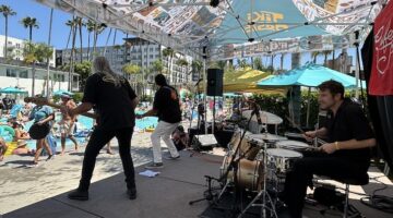 Tiki Oasis Sufer Joe surf band