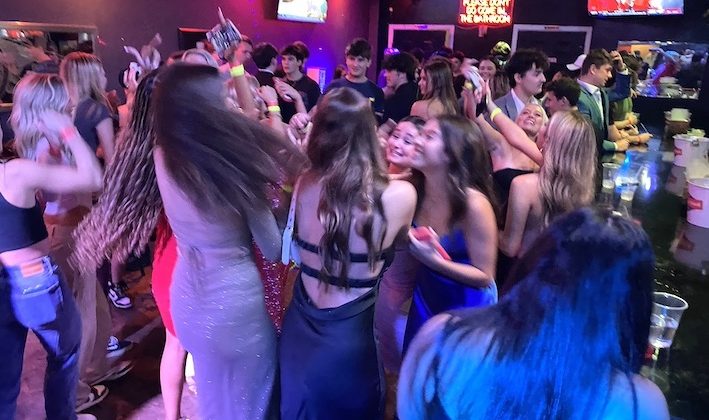 Tuscaloosa Alabama bars Sideline