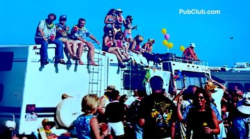 Parrotheads on top of a motorhome at a Jimmy Buffett Irvine Meadows concert